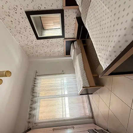 Charming 2 Bedroom In New Bazaar, Apartman *