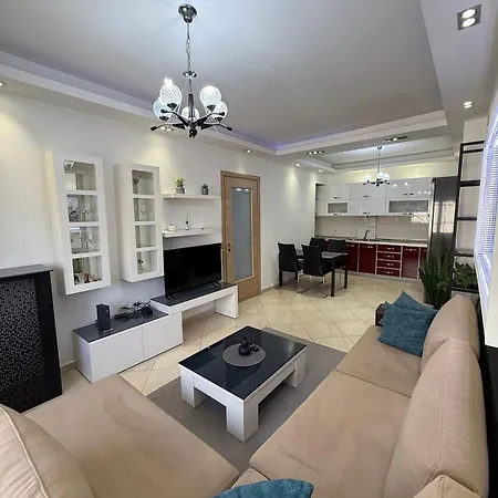 Apartman Charming 2 Bedroom In New Bazaar, Tirana
