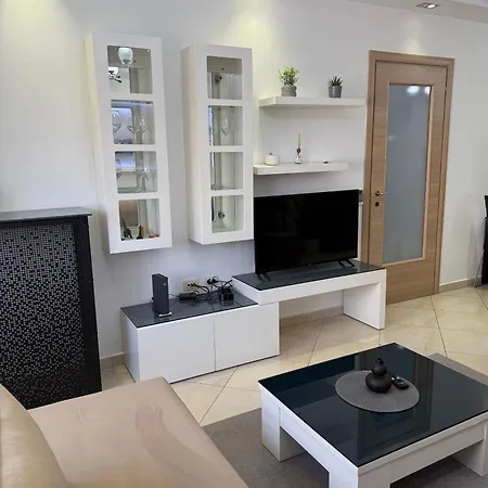 Charming 2 Bedroom In New Bazaar, Lejlighed *