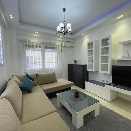 Charming 2 Bedroom In New Bazaar,