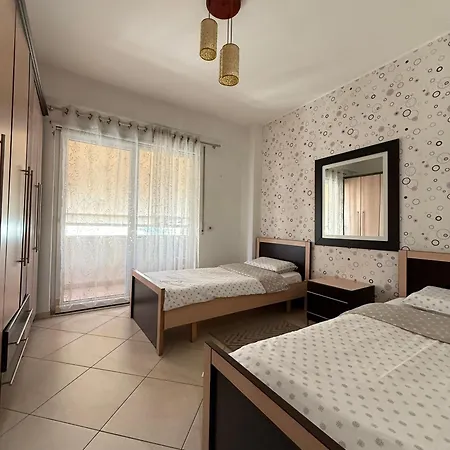 Charming 2 Bedroom In New Bazaar, Apartment